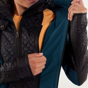 Lululemon size 6 Run: Bundle Up Jacket black blue